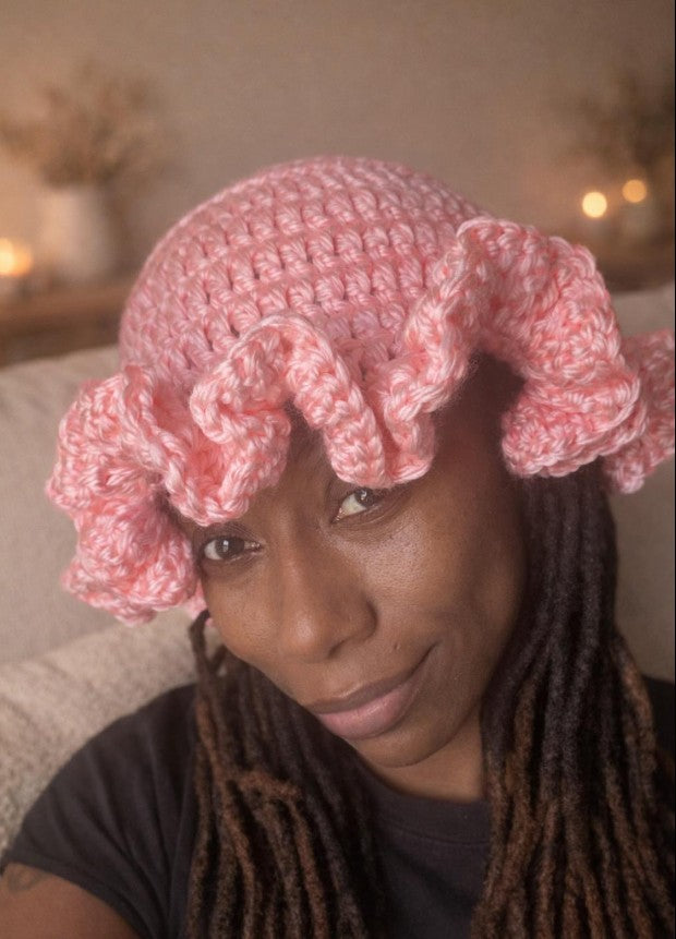 😌 Stay Covered Ruffle Hat